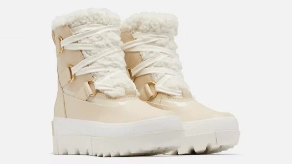 Sorel joan 2025 of arctic sizing